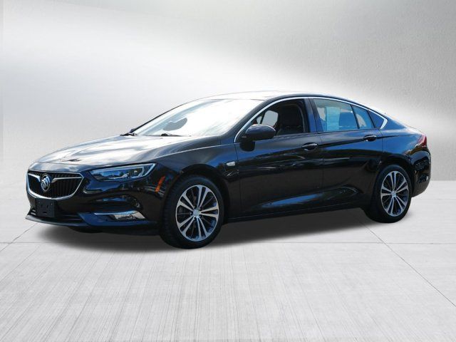 2018 Buick Regal Sportback Essence