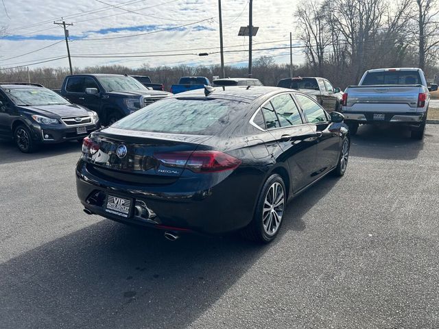 2018 Buick Regal Sportback Essence