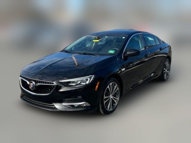 2018 Buick Regal Sportback Essence