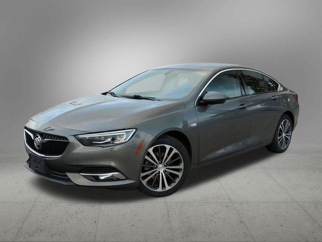 2018 Buick Regal Sportback Essence