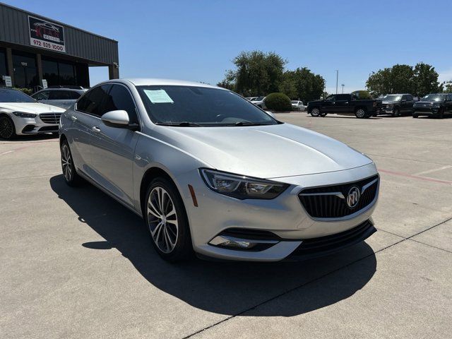 2018 Buick Regal Sportback Essence