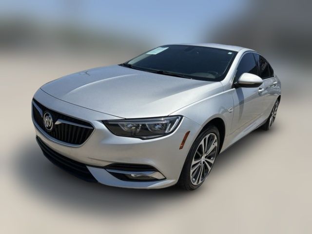 2018 Buick Regal Sportback Essence