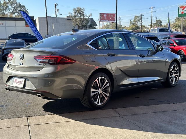 2018 Buick Regal Sportback Essence