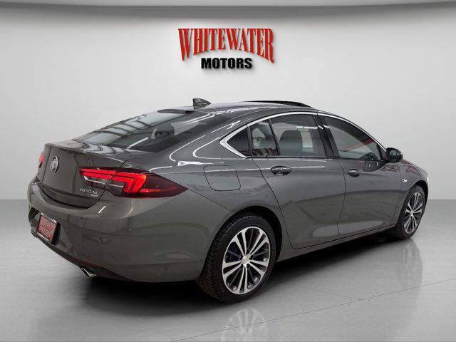 2018 Buick Regal Sportback Essence
