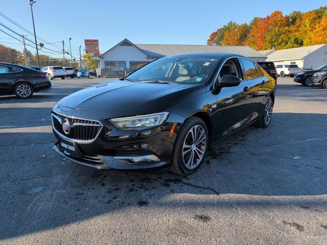 2018 Buick Regal Sportback Essence