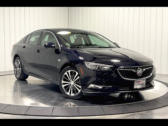 2018 Buick Regal Sportback Essence