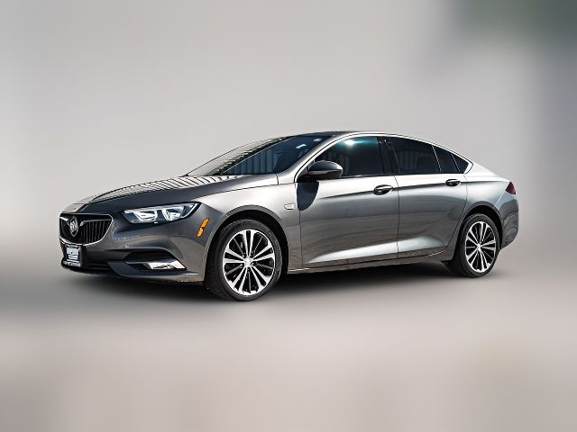 2018 Buick Regal Sportback Essence