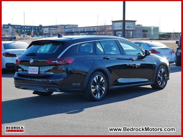 2018 Buick Regal TourX Essence