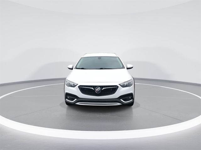 2018 Buick Regal TourX Essence