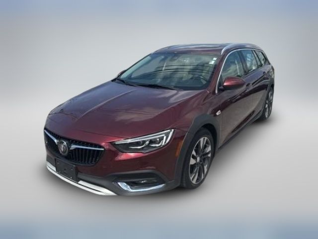 2018 Buick Regal TourX Essence