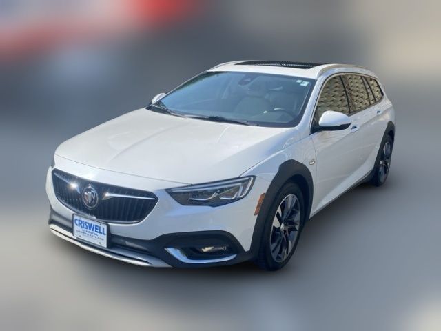 2018 Buick Regal TourX Essence