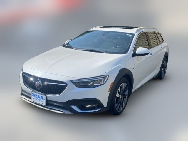2018 Buick Regal TourX Essence