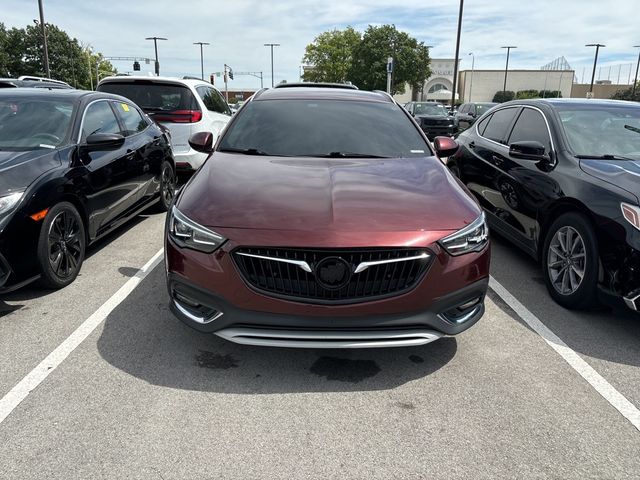 2018 Buick Regal TourX Essence