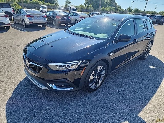 2018 Buick Regal TourX Essence