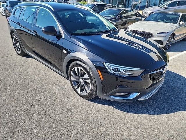 2018 Buick Regal TourX Essence