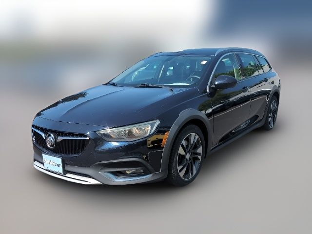 2018 Buick Regal TourX Essence