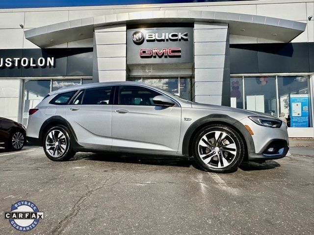 2018 Buick Regal TourX Essence