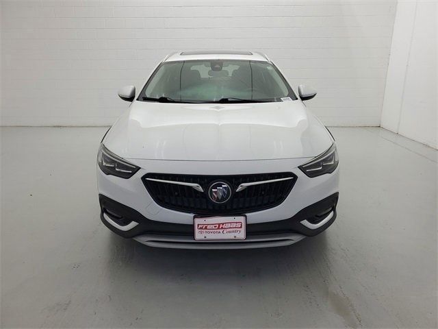 2018 Buick Regal TourX Essence
