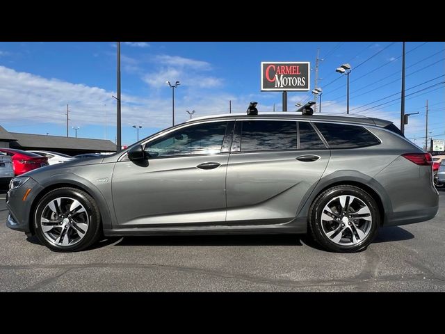 2018 Buick Regal TourX Essence