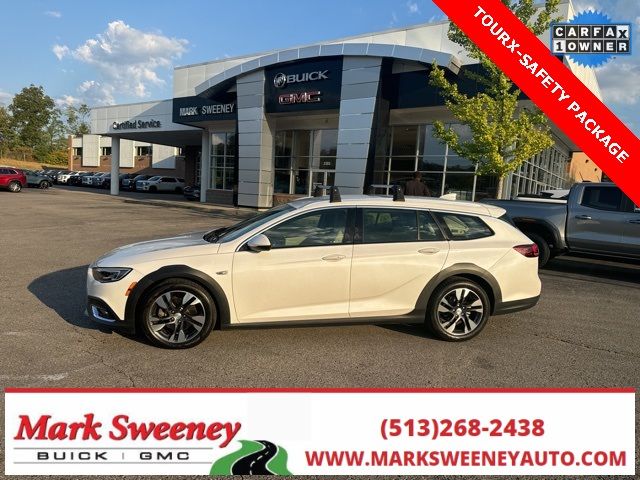 2018 Buick Regal TourX Essence