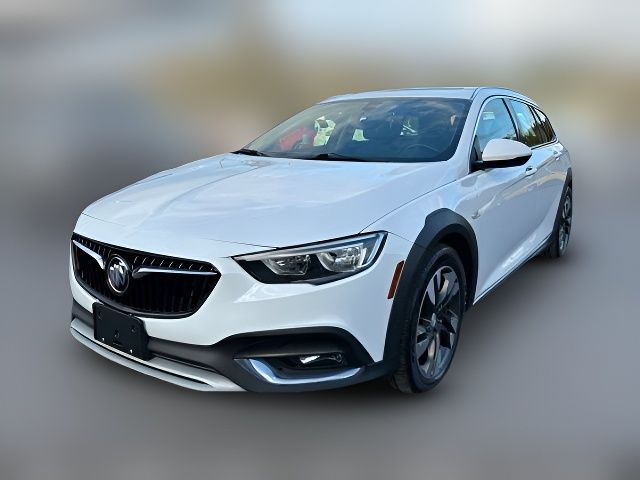 2018 Buick Regal TourX Essence