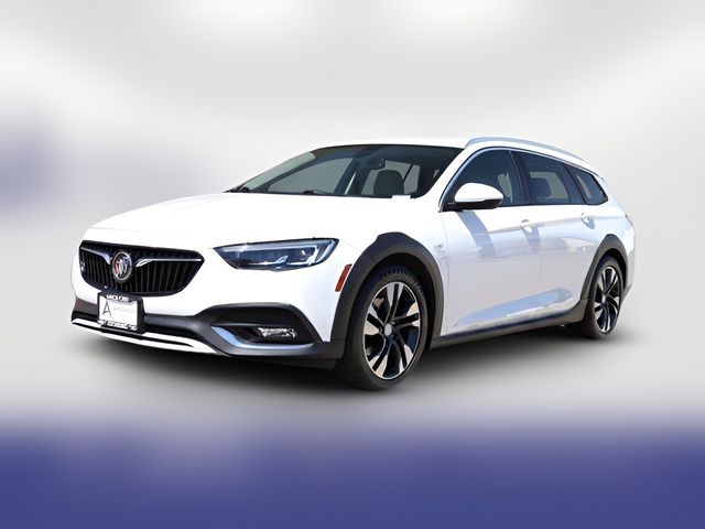 2018 Buick Regal TourX Essence