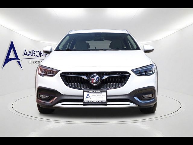 2018 Buick Regal TourX Essence