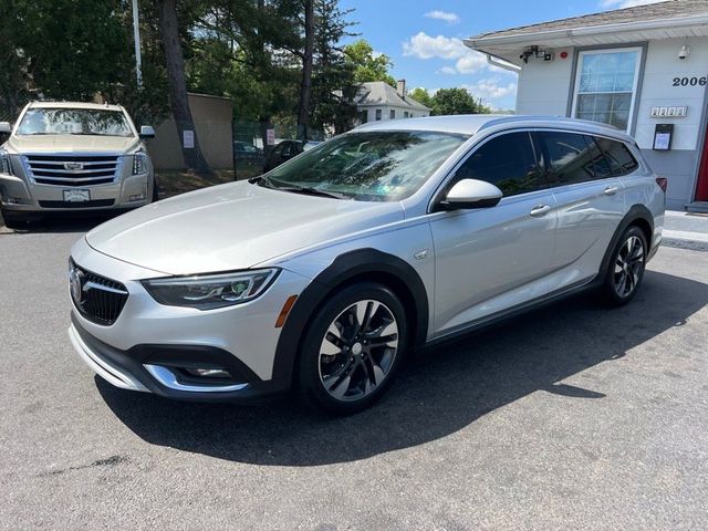 2018 Buick Regal TourX Essence