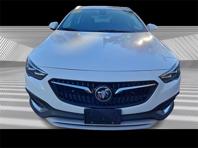 2018 Buick Regal TourX Essence