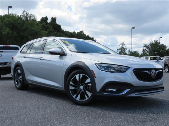 2018 Buick Regal TourX Essence