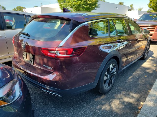 2018 Buick Regal TourX Essence