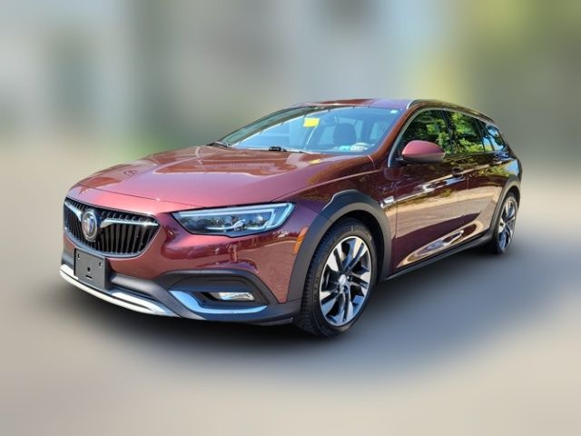 2018 Buick Regal TourX Essence