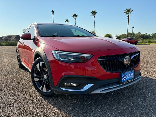 2018 Buick Regal TourX Essence