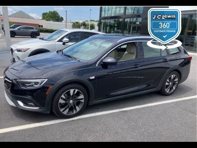 2018 Buick Regal TourX Essence