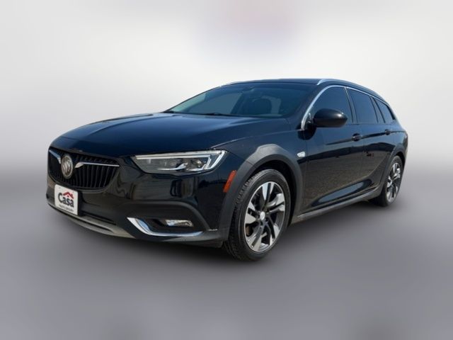 2018 Buick Regal TourX Essence