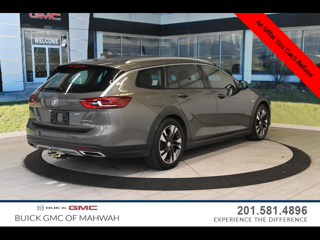 2018 Buick Regal TourX Essence