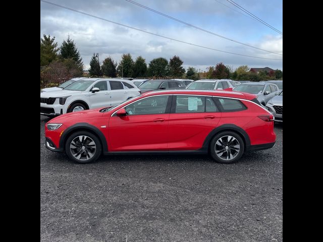 2018 Buick Regal TourX Essence