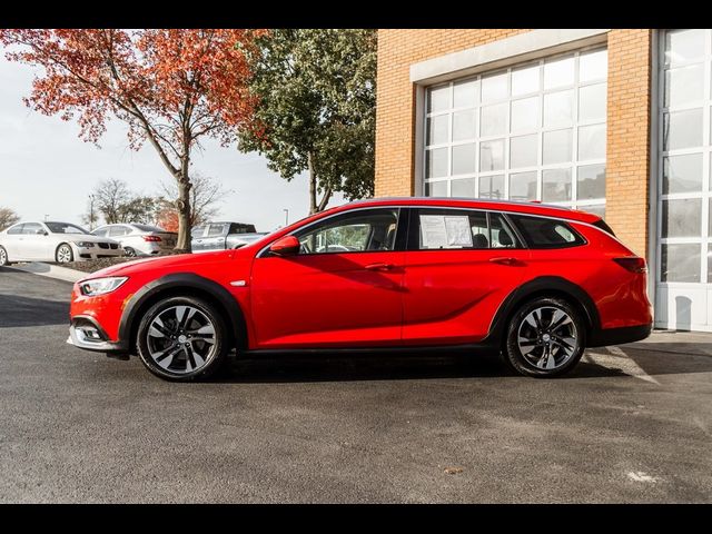 2018 Buick Regal TourX Essence