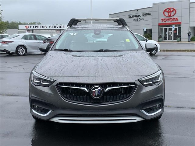 2018 Buick Regal TourX Essence
