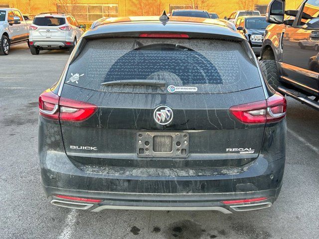 2018 Buick Regal TourX Essence