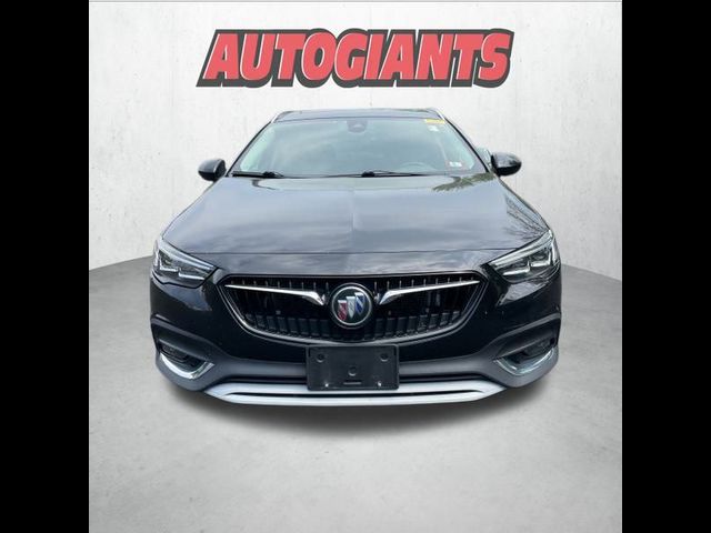 2018 Buick Regal TourX Essence