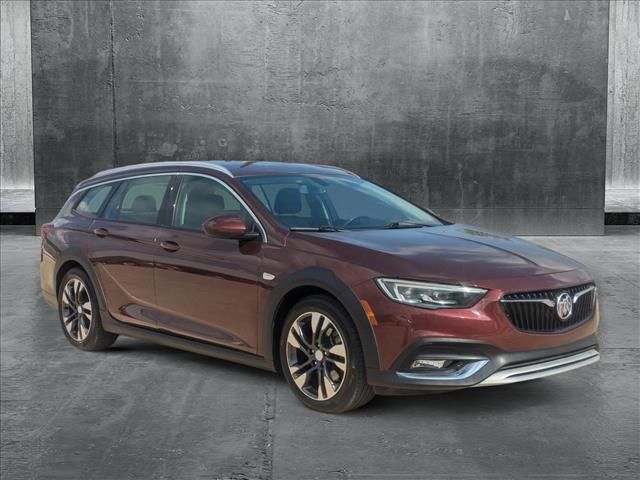 2018 Buick Regal TourX Essence