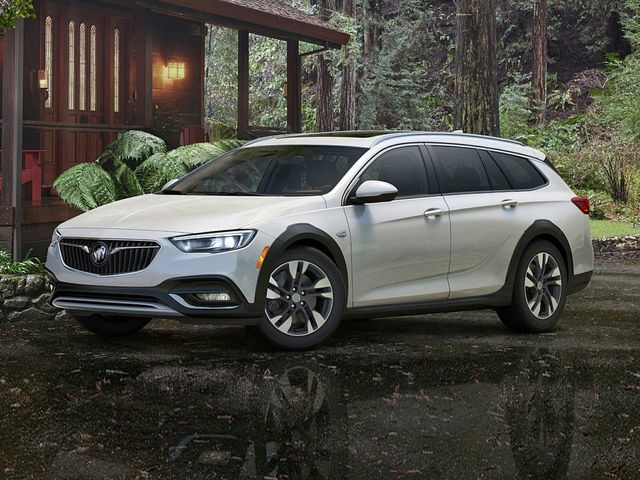 2018 Buick Regal TourX Essence