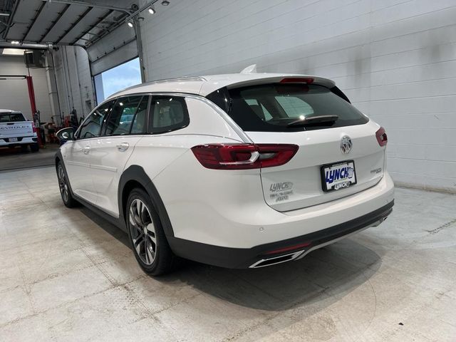 2018 Buick Regal TourX Essence