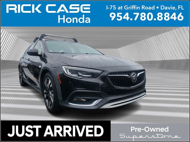 2018 Buick Regal TourX Essence