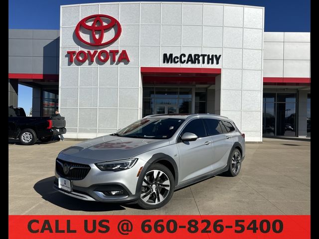 2018 Buick Regal TourX Essence