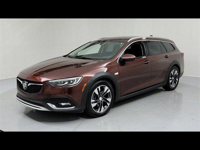 2018 Buick Regal TourX Essence