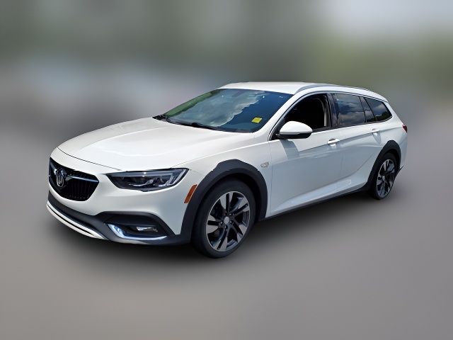 2018 Buick Regal TourX Essence