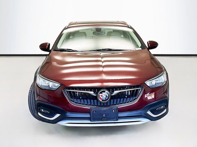 2018 Buick Regal TourX Essence