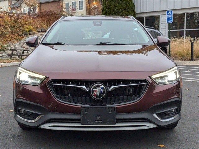 2018 Buick Regal TourX Essence